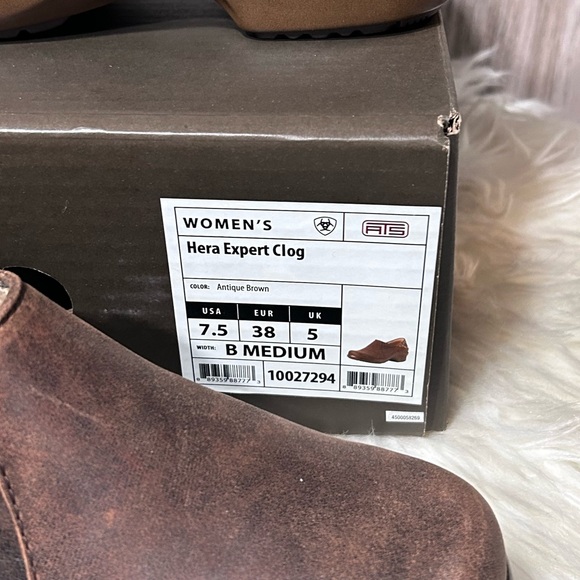 Ariat Hera Expert Clog - Women's 7.5 Distresses Brown with Floral Pattern - Picture 2 of 8